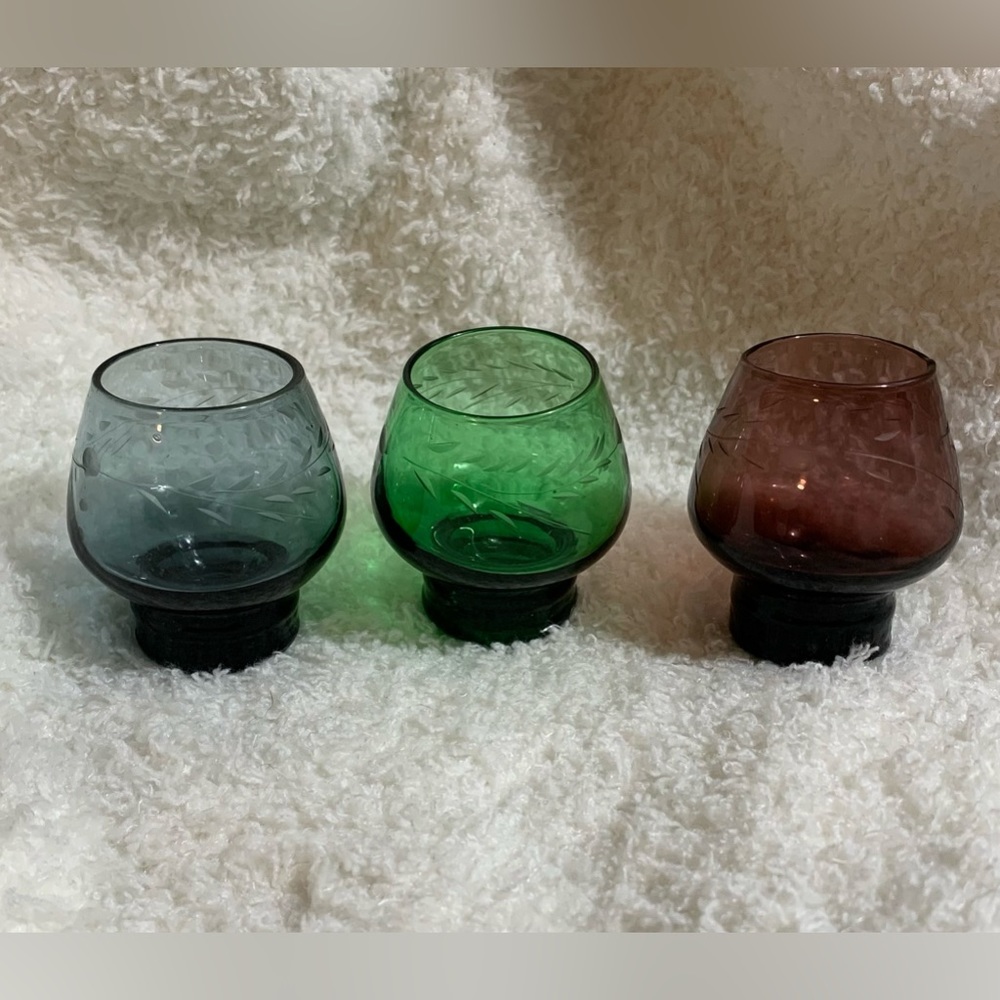 Tri Color Etched Glass Shot Glasses 3 Piece Set